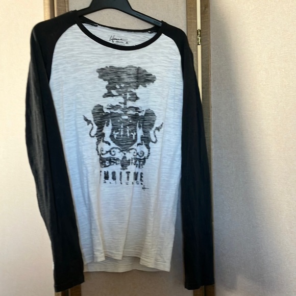 House Black and White Long Sleeve Graphic Tee large - Picture 1 of 6